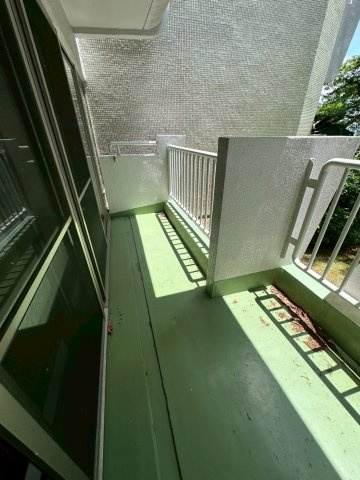 神戸市東灘区岡本６丁目の賃貸マンションのバルコニー