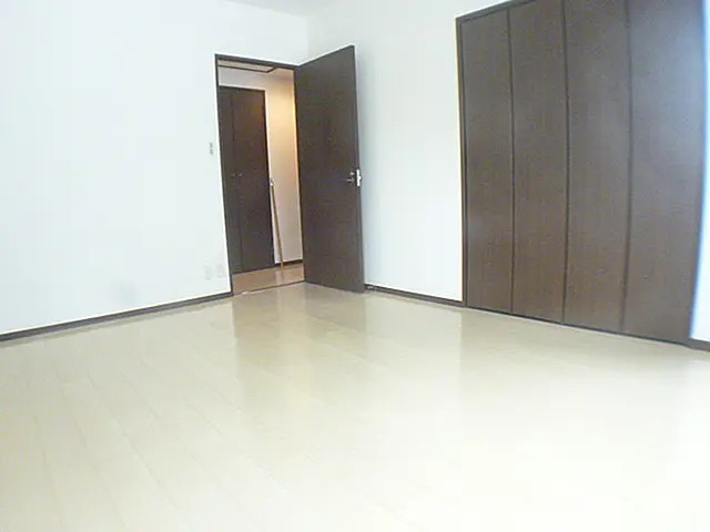 アーデンコート住吉川の居間・リビング