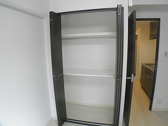 神戸市東灘区深江北町１丁目の賃貸マンションの収納