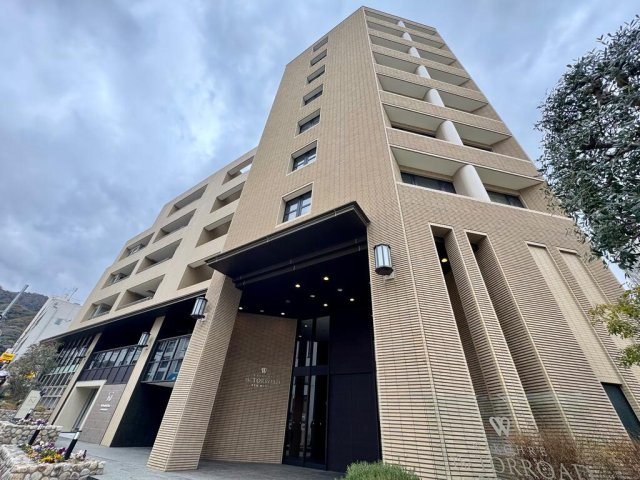 神戸市中央区中山手通３丁目の賃貸マンションの外観