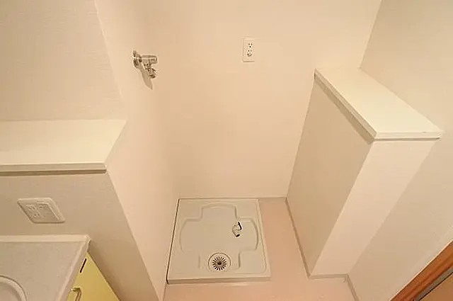 プレサンス神戸駅前グランツの洗面所