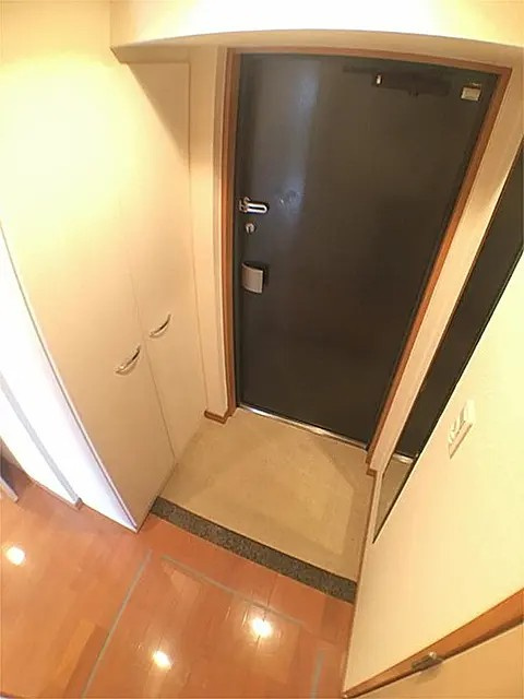 プレサンス神戸駅前グランツの玄関