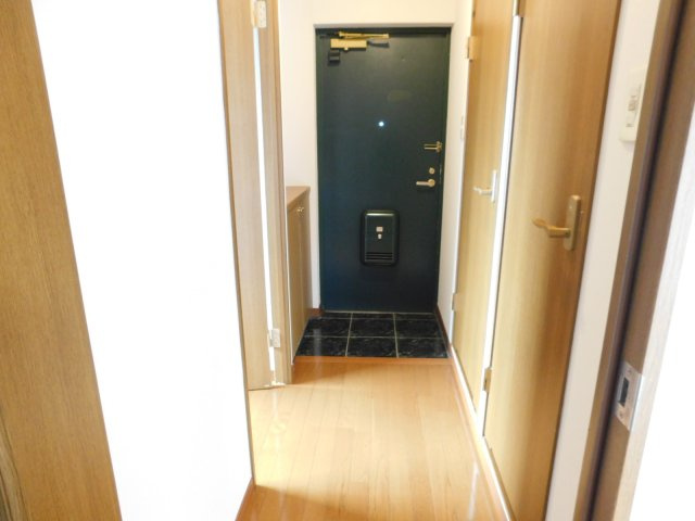 リベルテS・Jの玄関