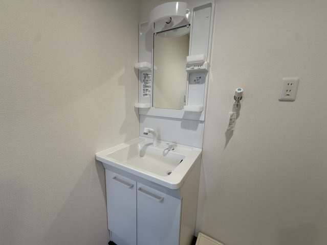 鹿ケ谷マンションの洗面所