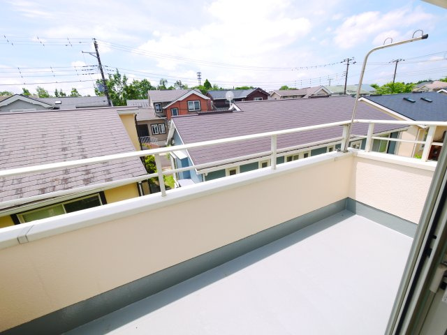 大網白里市季美の森南3　中古戸建のバルコニー|内外装リフォーム済み令和7年6月 キッチン・ユニット交換済上下水都市ガス ゴルフ場がある分譲地内