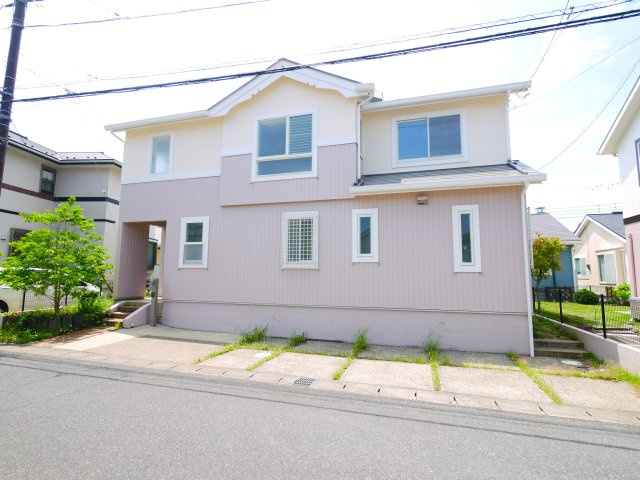大網白里市季美の森南3　中古戸建の外観|内外装リフォーム済み令和7年6月 キッチン・ユニット交換済上下水都市ガス ゴルフ場がある分譲地内