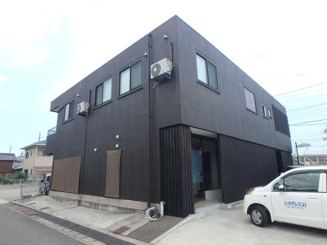プリンスコートの外観
