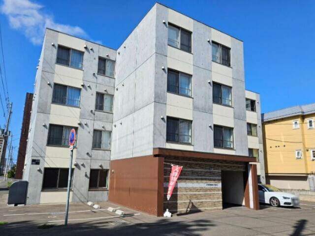 OPPENHEIM MOTOMACHI