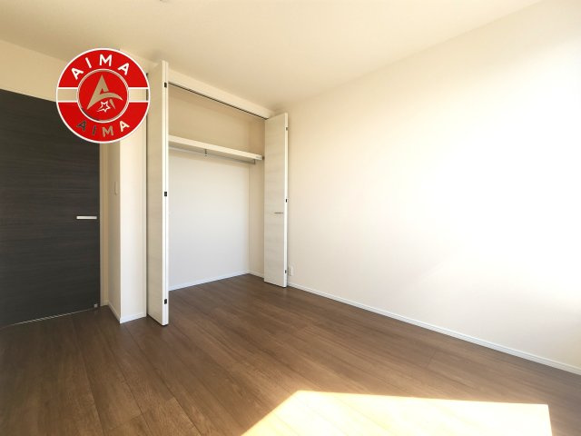 福岡市西区今宿東3丁目第18-1棟（1号棟）の子供部屋|穏やかな光が差し込む室内には、穏やかな時間が流れます。