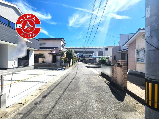 福岡市西区今宿東3丁目第18-1棟（1号棟）の外観|前面道路含む現地の写真です。