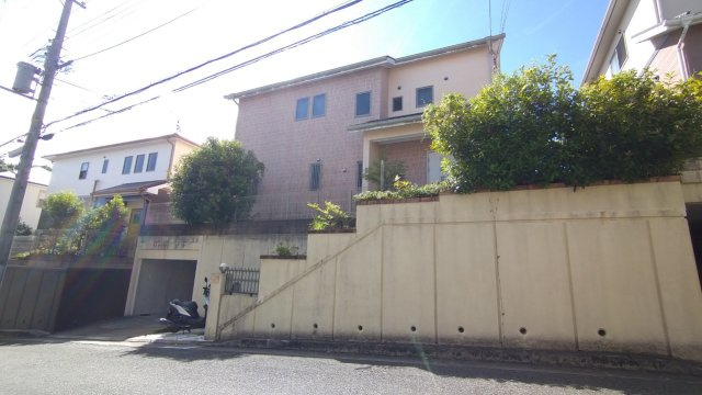 川辺郡猪名川町つつじが丘３丁目の中古一戸建の外観