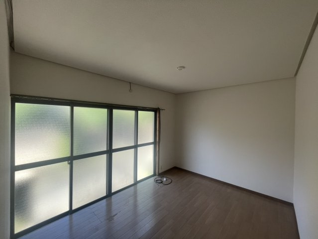 北白川仕伏町貸家の居間・リビング