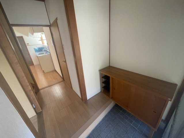 北白川仕伏町貸家の玄関