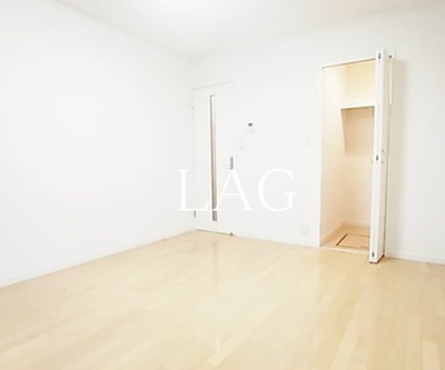 【居間・リビング】 | ソレアード松戸 | 洋室のお部屋です。