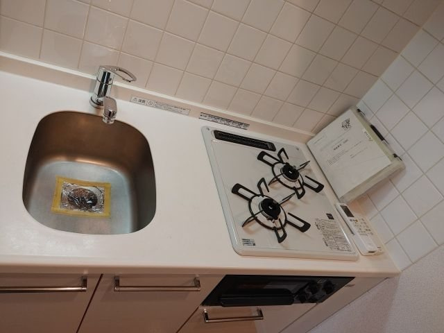 新品家具付きマンション若林3(KaGood東京)のキッチン