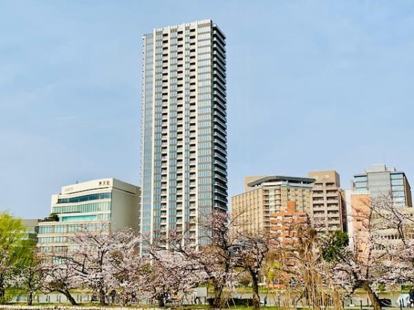 ＢｒｉｌｌｉａＴｏｗｅｒ上野池之端の外観