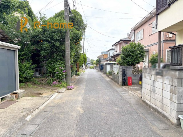 取手市百合ヶ丘5期　新築戸建て　1号棟の前面道路含む現地写真|『今から見たい！』大歓迎です♪
お気軽にＲ－ｈomeまでお問い合わせください。