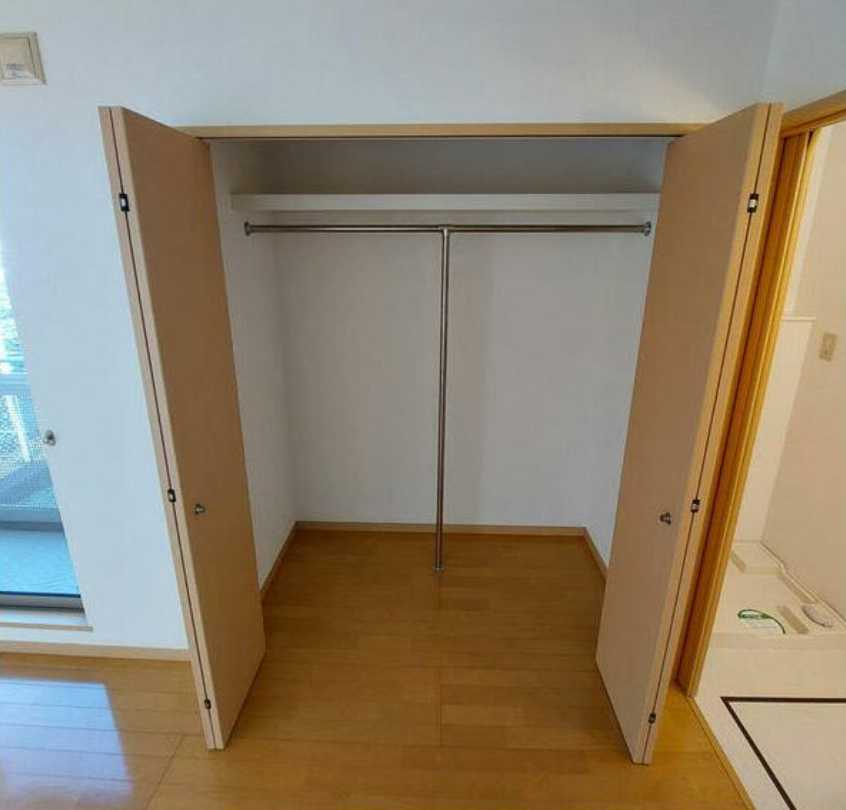 メゾンボヌール東が丘　最上階　角部屋　独立洗面台の収納