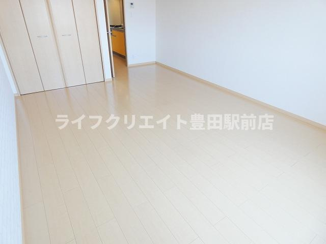 ガーデンヴィラ豊田の居間・リビング