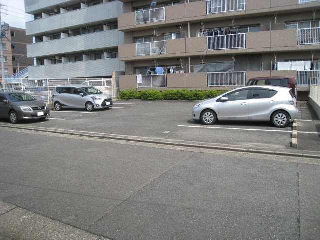 第３光ハイツの駐車場
