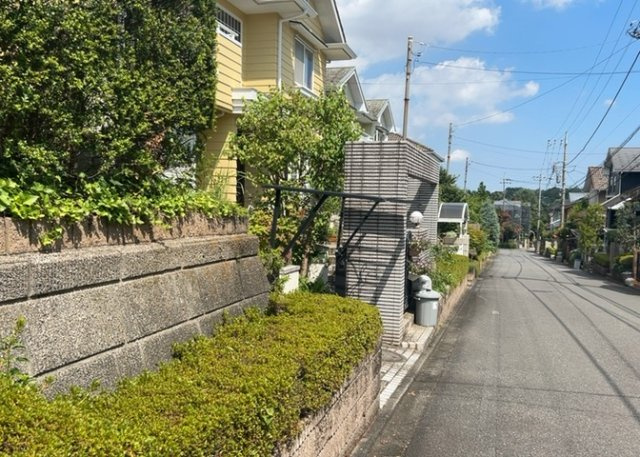 【展望】 | 眺望を気にして物件を探す場合、前面に建物が建っていないか現地で確認しましょう！前面に建物があると景色はもちろん、日当たりや風通しにも影響が出てきます。住んだ時のことを想像しながら現地見学をしましょう。