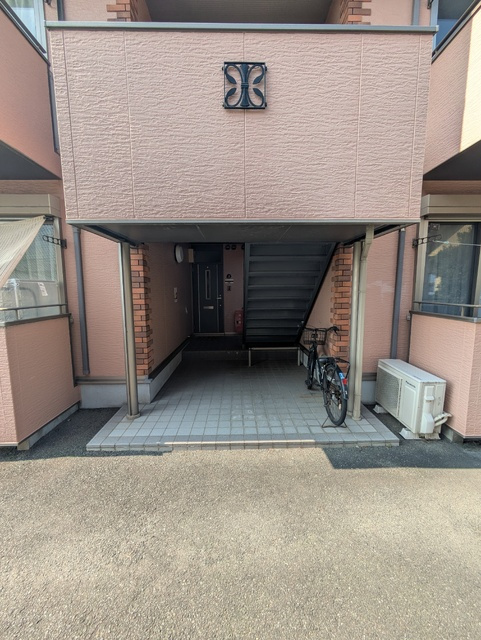 ウェルヴィラＢ のエントランス