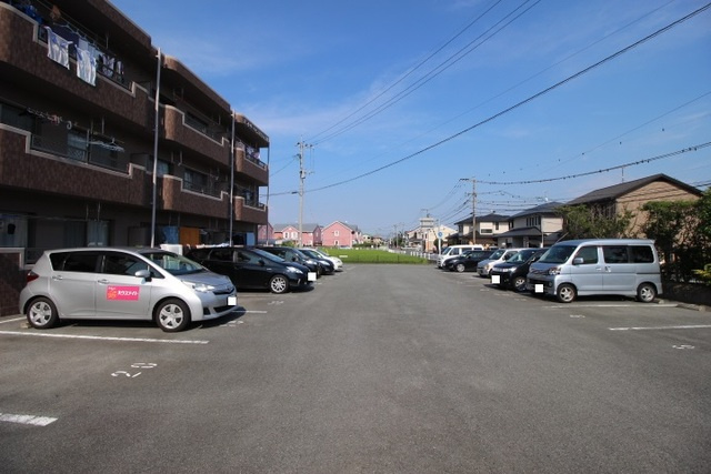 カントリーハイムむらたⅠ番館 の駐車場