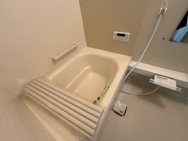 ベルソーデシャトンズの浴室|別の部屋の写真です
