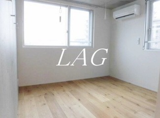 【居間・リビング】 | Ｌｕｄｅｎｓ東新町 | 洋室のお部屋です。