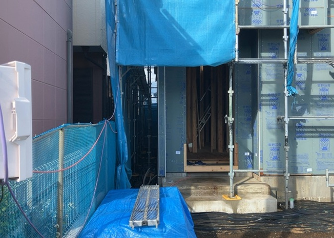 【発電・温水設備】 | 省エネ給湯器とは従来型の給湯器より熱効率が高く、少ない燃料でたくさんのお湯を沸かすことが出来る高効率な給湯器のことを指します。また、省エネ給湯器には種類があり、利便性や効果なども様々です。