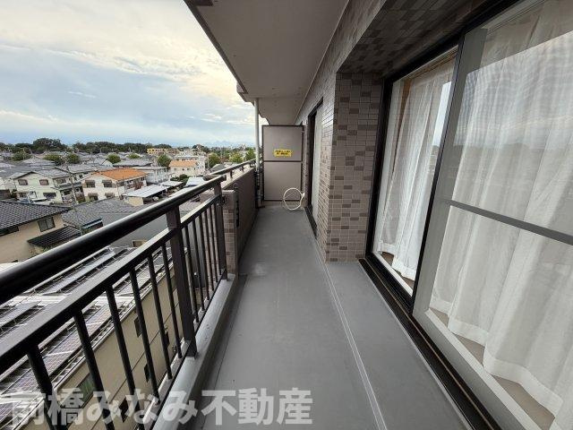 【中古マンション】前橋市南町　ダイヤモンドスクエア　508号室のバルコニー|バルコニーからの眺めを楽しみながら食事をしませんか