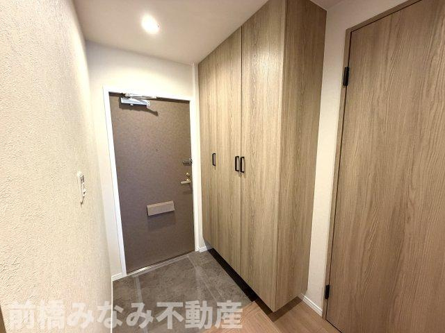 【中古マンション】前橋市南町　ダイヤモンドスクエア　508号室の玄関|明るい玄関です