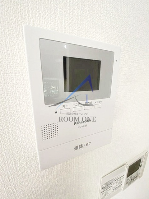 篠原西町貸家のセキュリティ|モニター付きインターホンです。