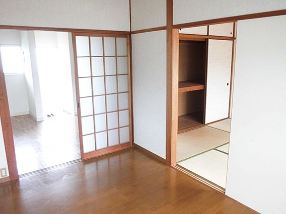 サンビレッヂの内装