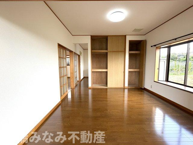 【中古平屋】前橋市富士見町石井　３LDKの居間・リビング|ゆったりとしたリビングです