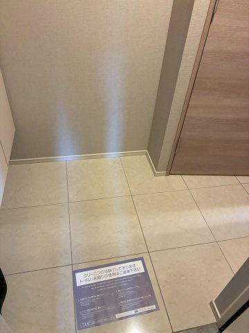 カーサスプレンディッド小石川の玄関