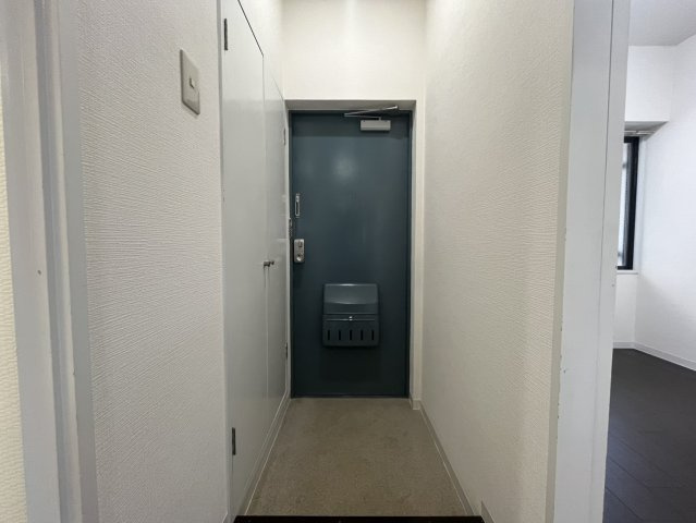 メイゾン桂東の玄関|※写真は反転タイプ別部屋※