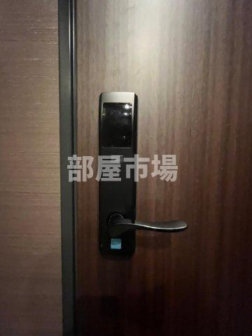 入谷シャノワールの玄関|電子ロックキー