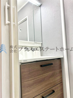 【独立洗面台】 | 甲南兵庫ハイム | 大型洗面器は、洗顔・洗髪はもちろん、つけ置き洗いなどにも便利です♪