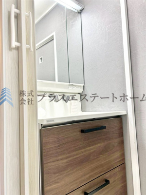 【独立洗面台】 | 甲南兵庫ハイム | 大型洗面器は、洗顔・洗髪はもちろん、つけ置き洗いなどにも便利です♪