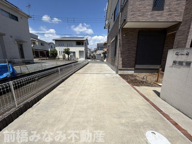 【中古】前橋市富田町　５LDK＋Sの駐車場|車をお持ちの方に嬉しい駐車場付きの物件です
