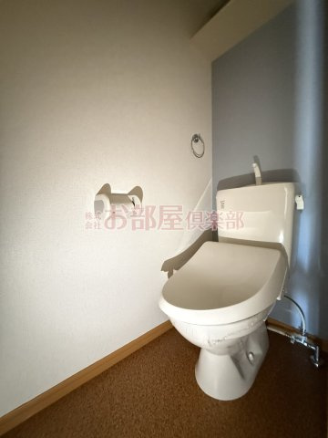フォーウィルズコートのトイレ|ゆったりとした空間のトイレです