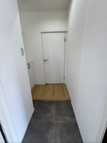 第2住吉ハイツの玄関