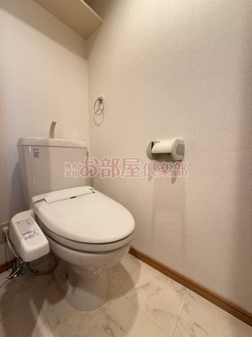 フォーウィルズコートのトイレ|ゆったりとした空間のトイレです