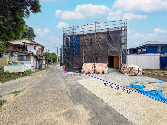 伊万里市脇田町-第1のその他|■■道路と敷地■■
青い線が道路と敷地の境界線になります。