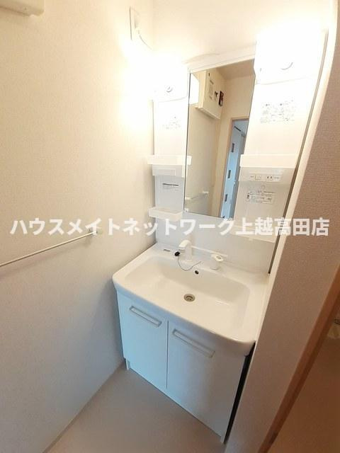カーサ　アヴェニーレⅠの洗面所|洗髪洗面化粧台
