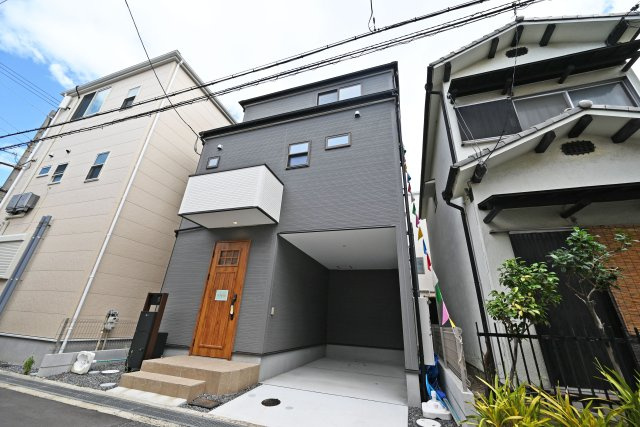 ファーストタウン摂津市南別府町新築一戸建て│2SSLDK+駐車1台可