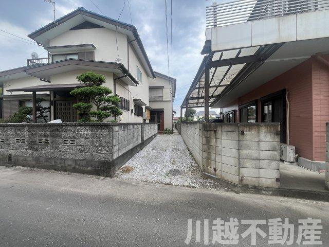 建築条件なし　古家つき売地（川越かし野台）の外観|北東側より撮影