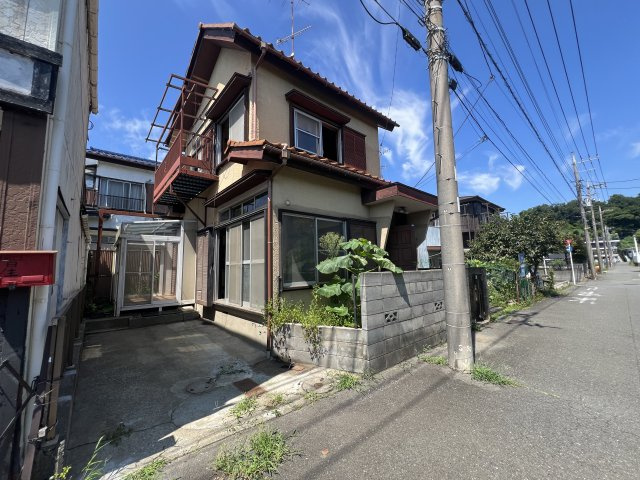 【当社売主】さて、どうしてやろうか！！自分で住むのも賃貸に出すのもアリよりのアリ。DIYもイイね！プロに設計してもらうもアリね！駐車場まで付いとる『青葉区市ケ尾町』中古戸建