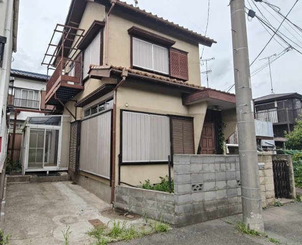 【当社売主・仕入れ完了】さて、どうしてやろうか！！自分で住むのも賃貸に出すのもアリよりのアリ。DIYもイイね！プロに設計してもらうもアリね！駐車場まで付いとる『青葉区市ケ尾町』中古戸建